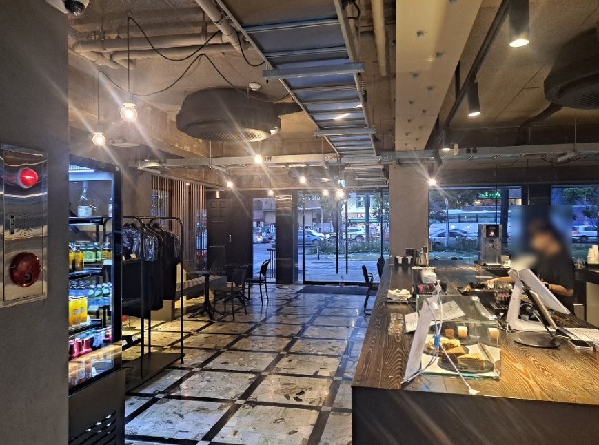 장충동 카페 식당 다 있는 농축원 1층 카페 탐방 후기