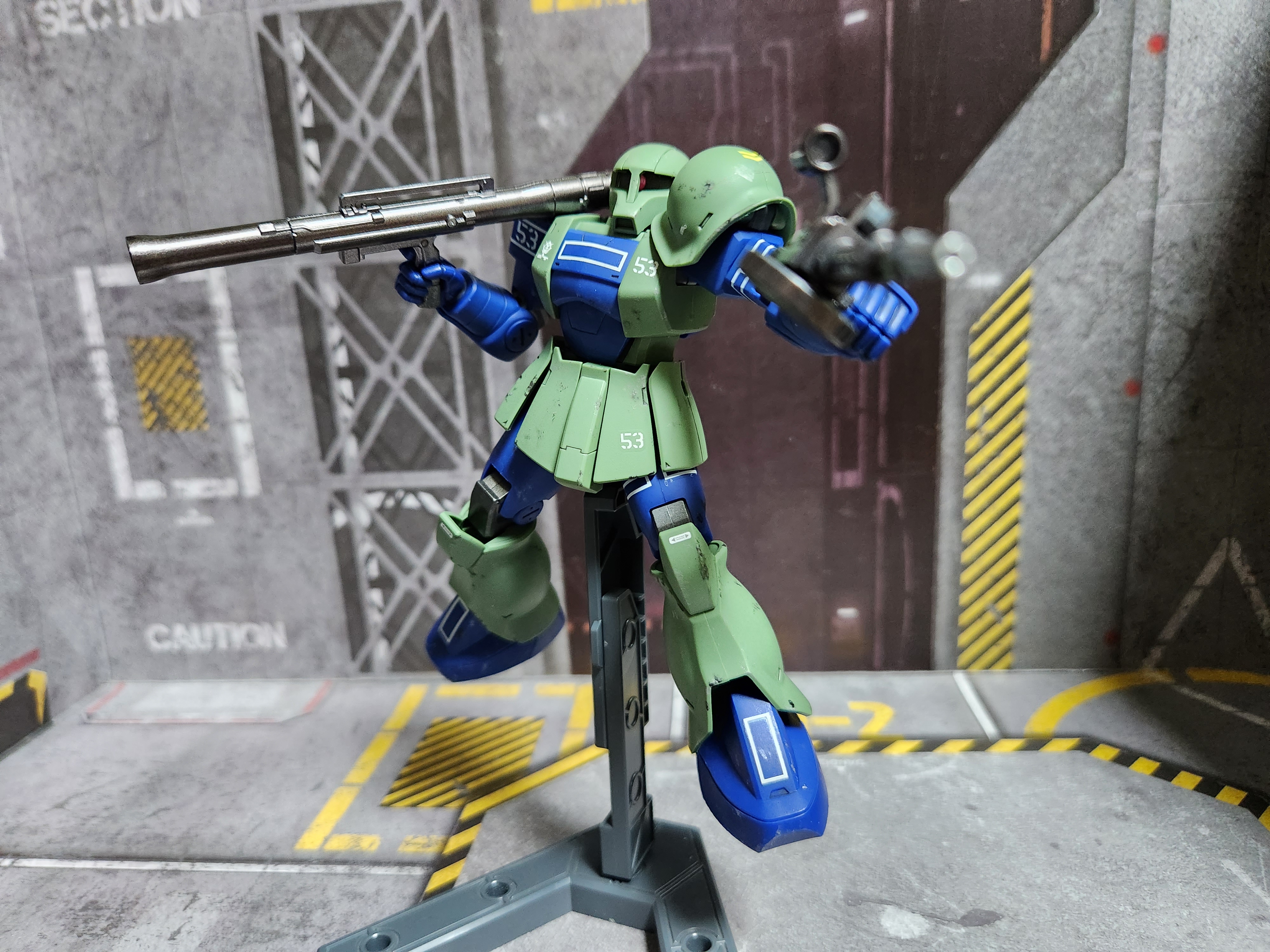  HGUC)MS-05B 자쿠1