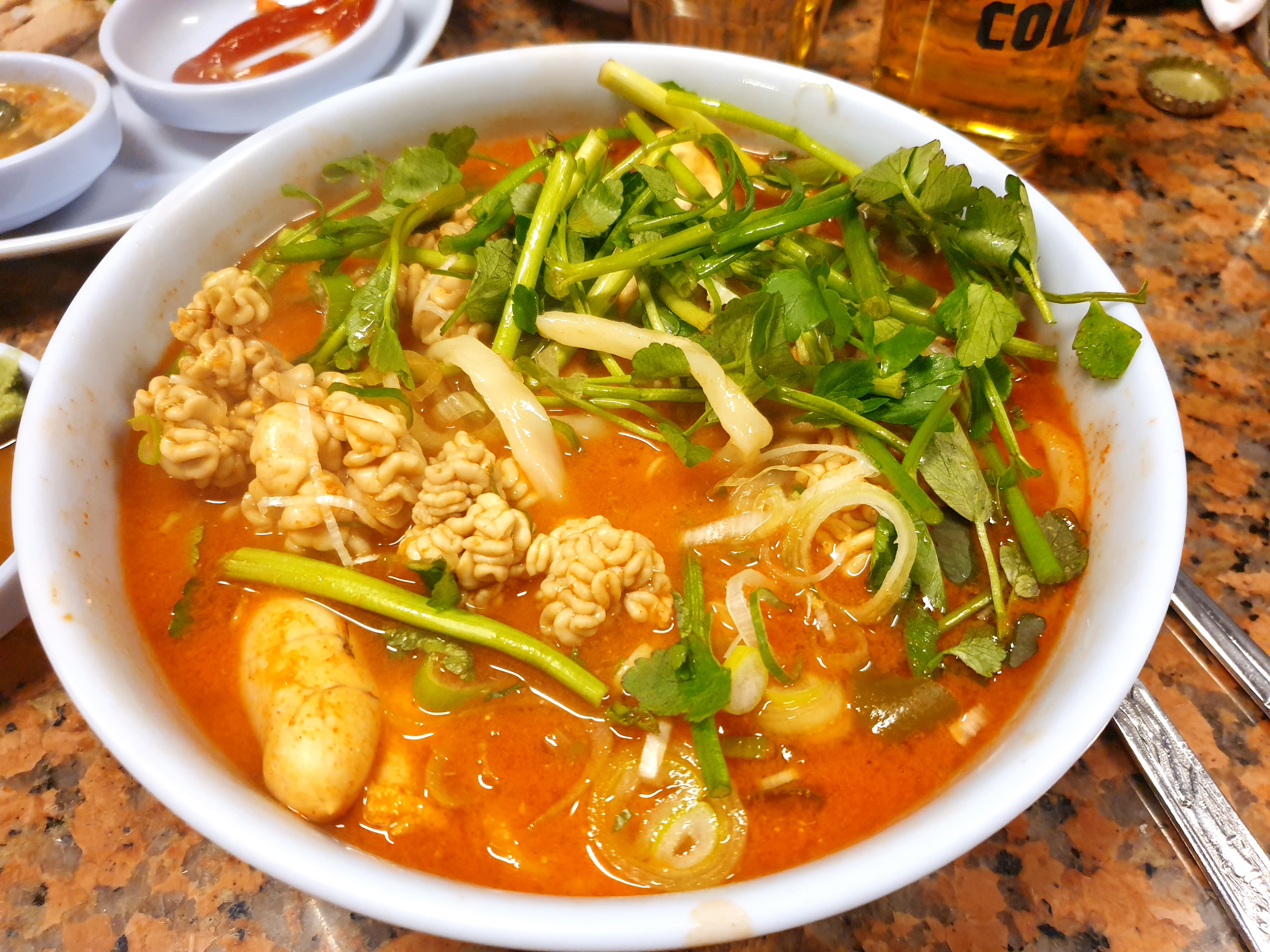  신당 맛집 하니칼국수 feat.연예인 단골맛집