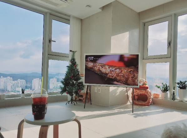 삼성 4K UHD The Serif TV 구매 후기