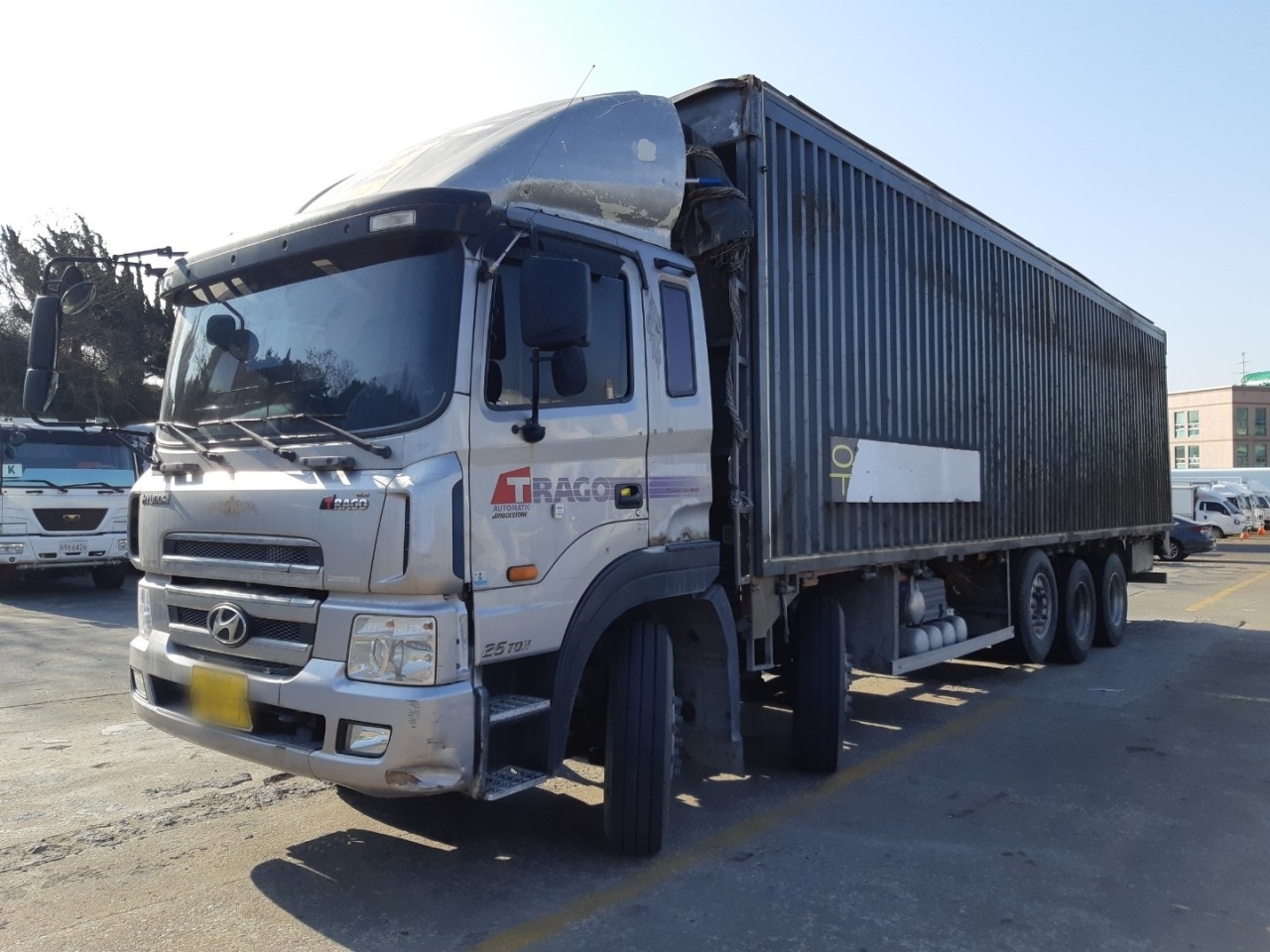  트라고 25톤 중축 우드칩윙10년2월156만키로460마력오토 리타더www.specialtruck.co.kr