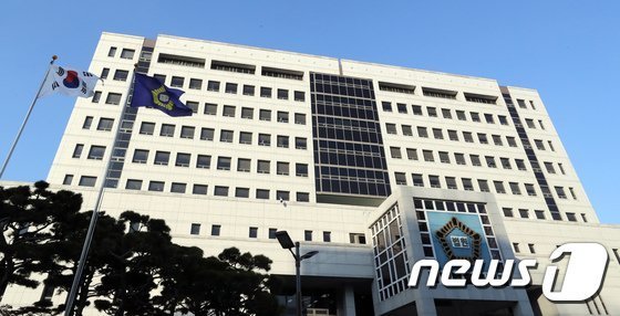  헤어진 연인 성관계 요구 거절하자, 베개 덮고 폭행, 흉기 협박한 20대 남성 집행유예??