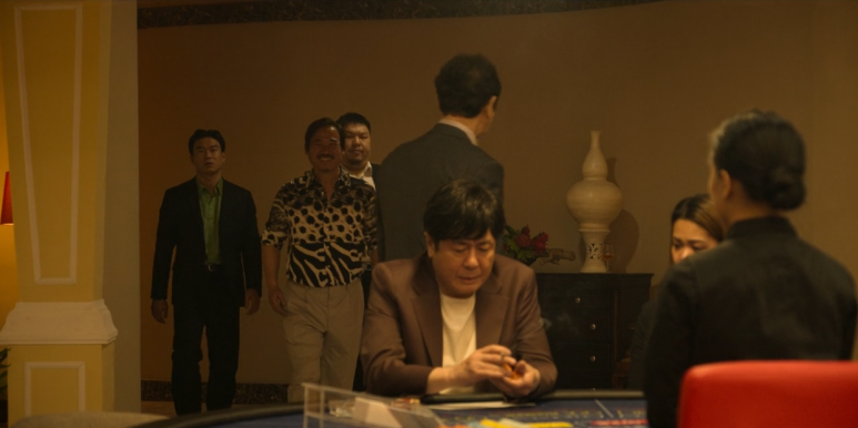  카지노 2화 리뷰