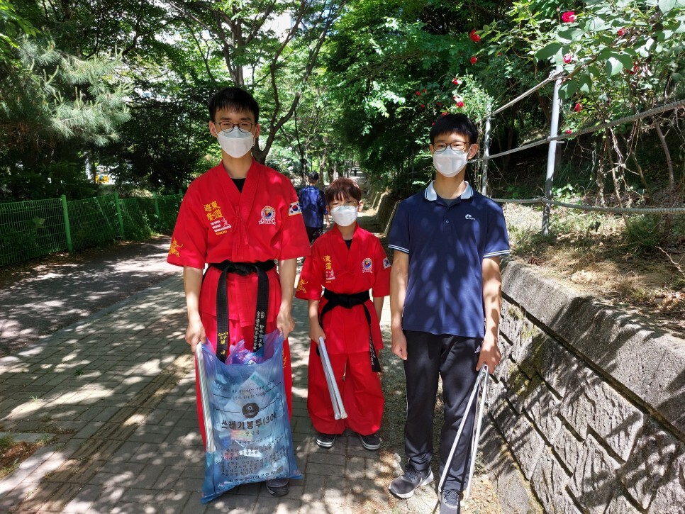  골목길,산책로 청소봉사활동 (5.14)