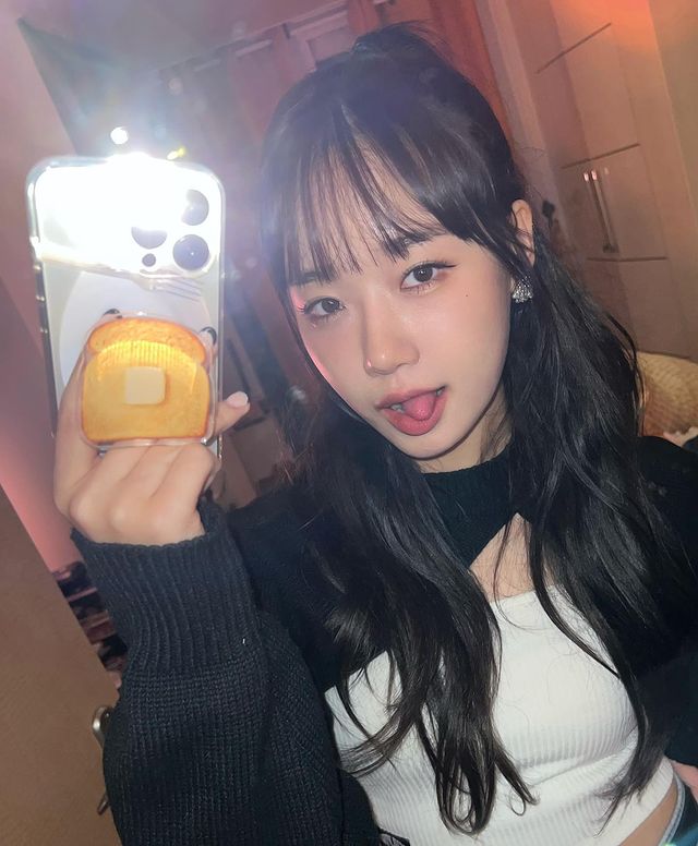 위키미키 최유정 인스타 볼레로 후드티