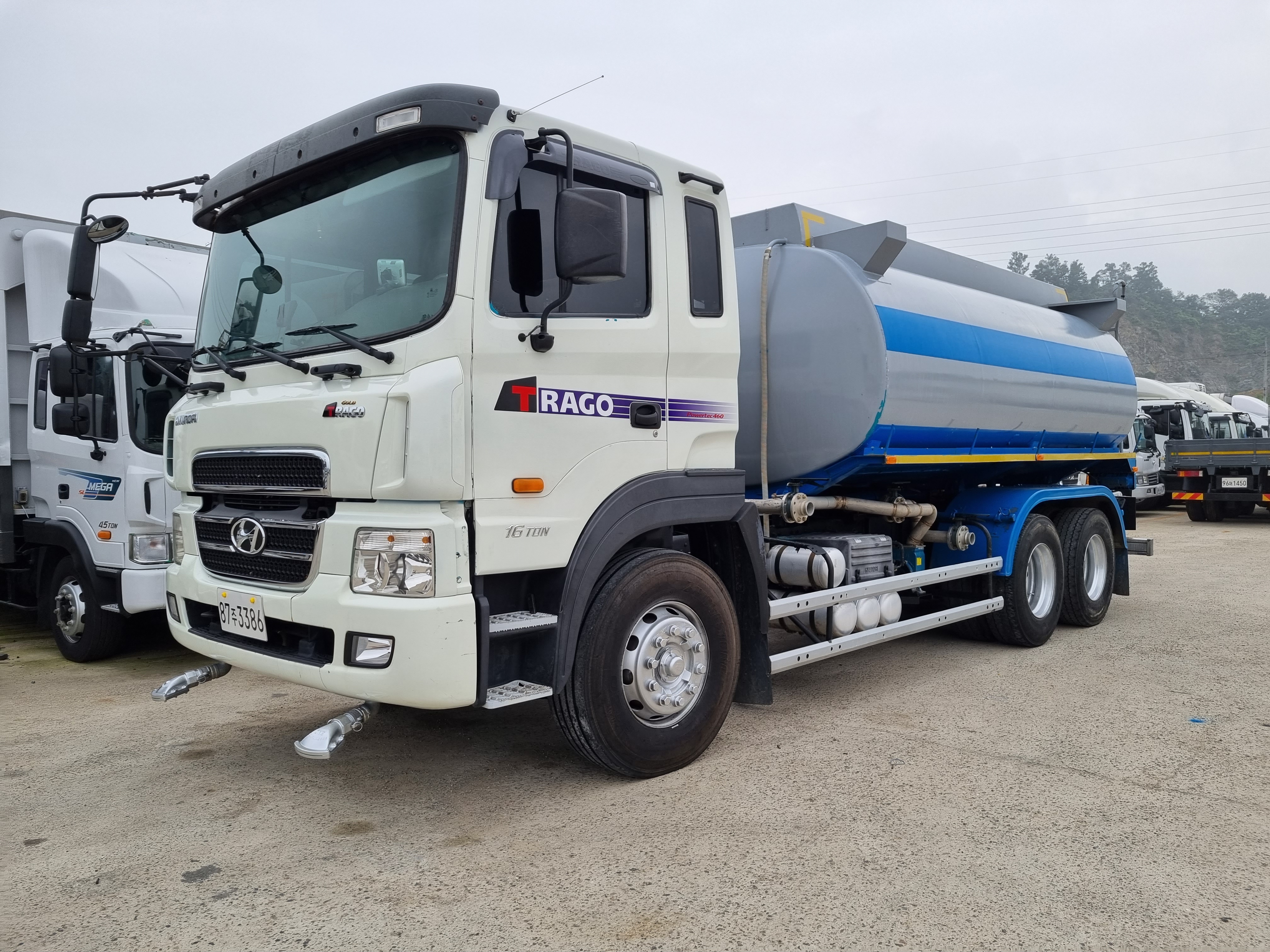  현대 16톤살수차 알미늄탱크살수차 물차2009.565만키로고압살수차 특트럭 www.specialtruck.co.kr
