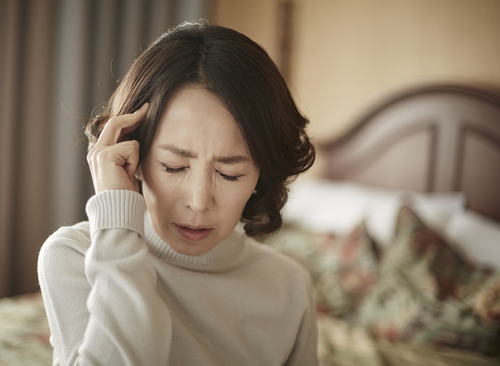 갑작스런 두통 시야흐림이 나타났다면 꼭 병원을 방문하세요
