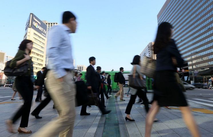  아무리 힘들어도 밑바닥을 보이지 말자.