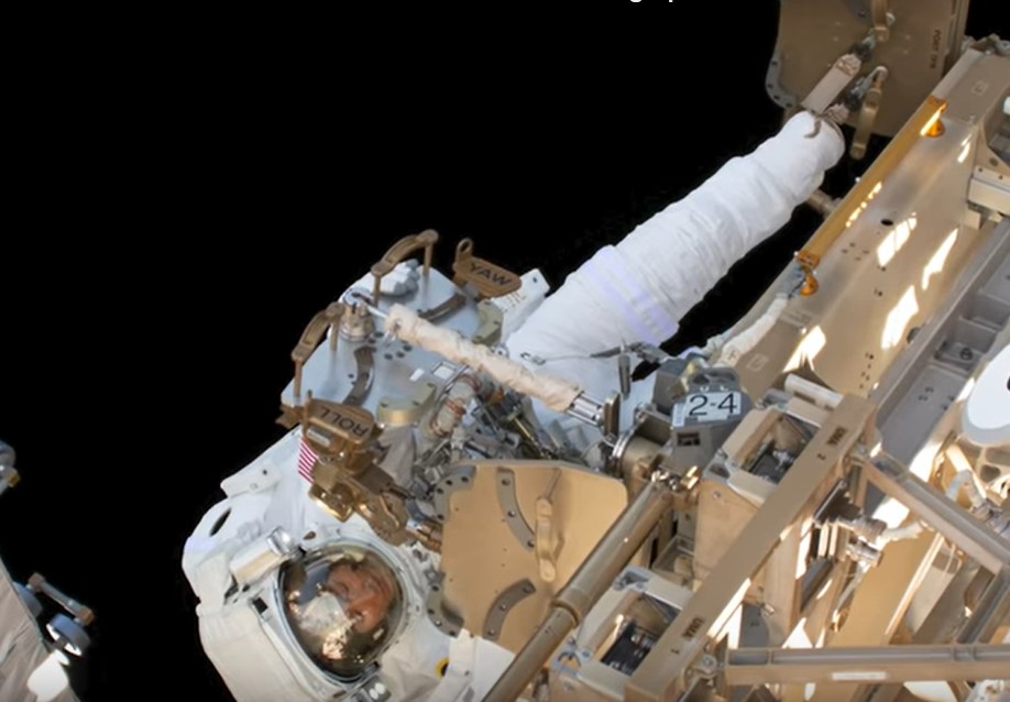  NASA 우주인 3명 귀환, 미국인 여성 기록