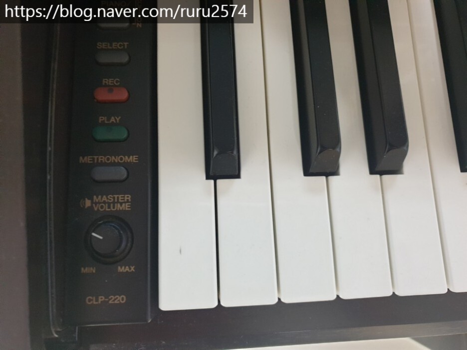  심플리피아노 설치(1) / 오래된 구형 디피(YAMAHA CLP-220)로 SIMPLY PIANO하기 위해 IPad Air까지 구매한 사연(1)