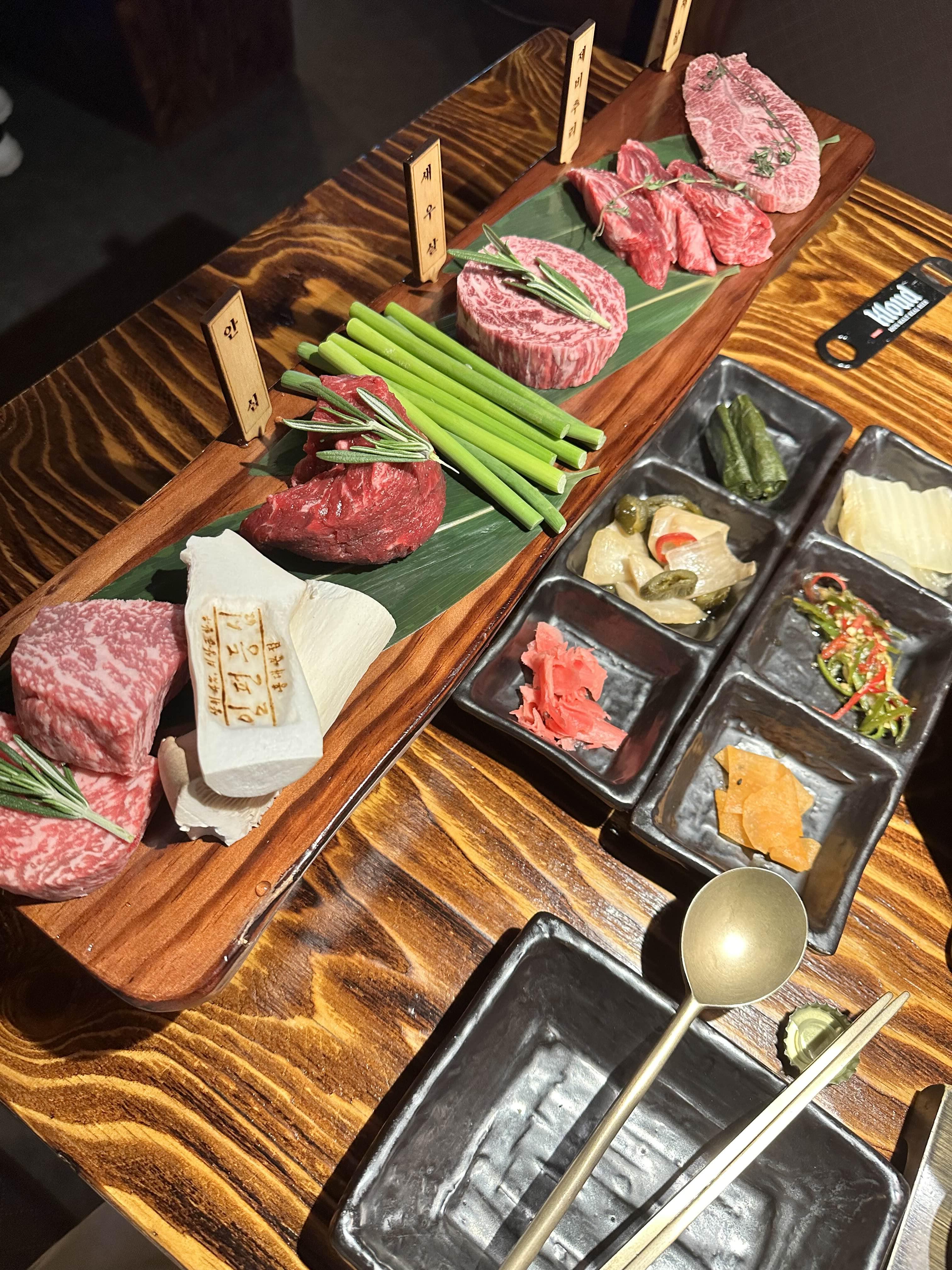  [홍대] 홍대맛집 직접 구워주는 소고기 맛집 일편등심 최상급한우 전문점 분위기 좋은 맛집 추천 단체 모임 회식