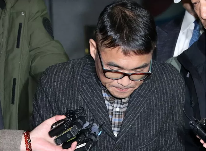  배트맨티 기억한 김건모 성폭행 2년만에 무혐의 가세연은 항고 고소인A씨 결혼 장지연 근황