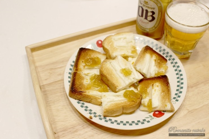 [Recipe] A slice of bread with String cheese