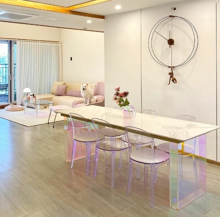  카페감성 예쁜 세라믹 식탁이에요 ^^