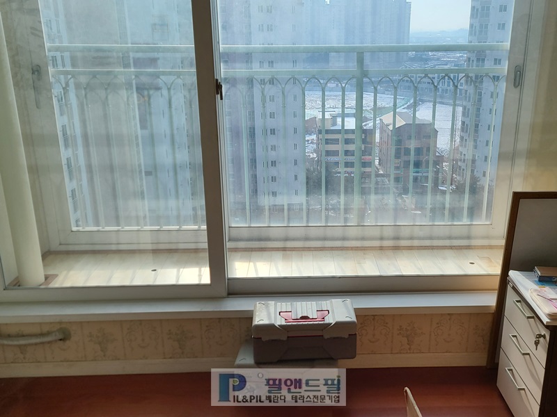  안성 석정동 우남퍼스트빌 아파트 베란다 화단덮개 확장형 화단덮개 베란다확장 베란다수납 셀프화단덮개 필앤드필