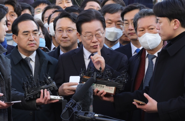 이재명 검찰 진술서 공개…꼭 구속시키겠다는 검찰 향한 방어 상황 조성?