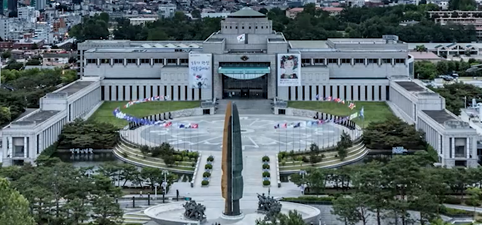  생생한 역사를 담고 있는 [전쟁기념관]