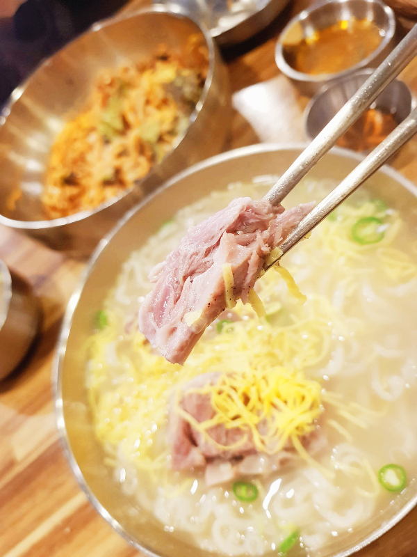  [서울근교, 파주 맛집 - 교하제면소] 뼈와 칼국수의 만남!