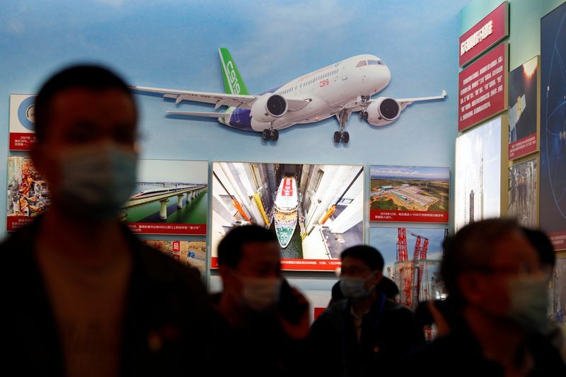  중국 COMAC 330대의 항공기 주문을 확보, 에어쇼에서 수요 전망을 높이다.