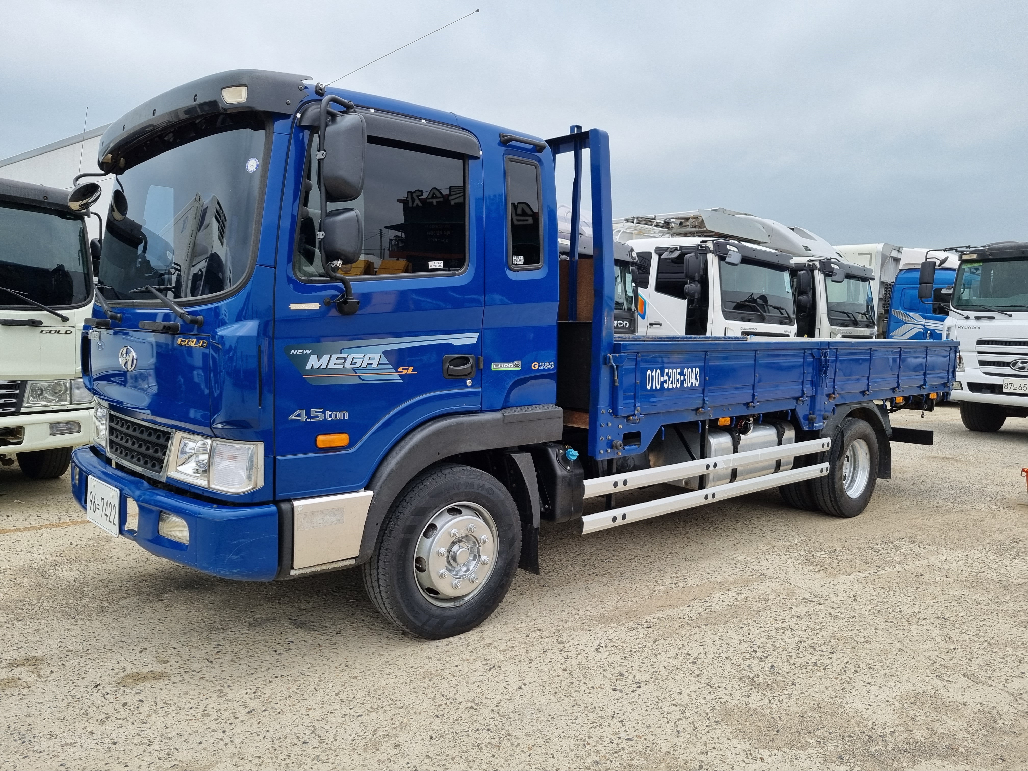  현대 메가 4.5톤중축카고17년2월147,570Km 실주행무사고특트럭www.specialtruck.co.kr