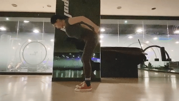  여자 팔살빼기 운동 :D