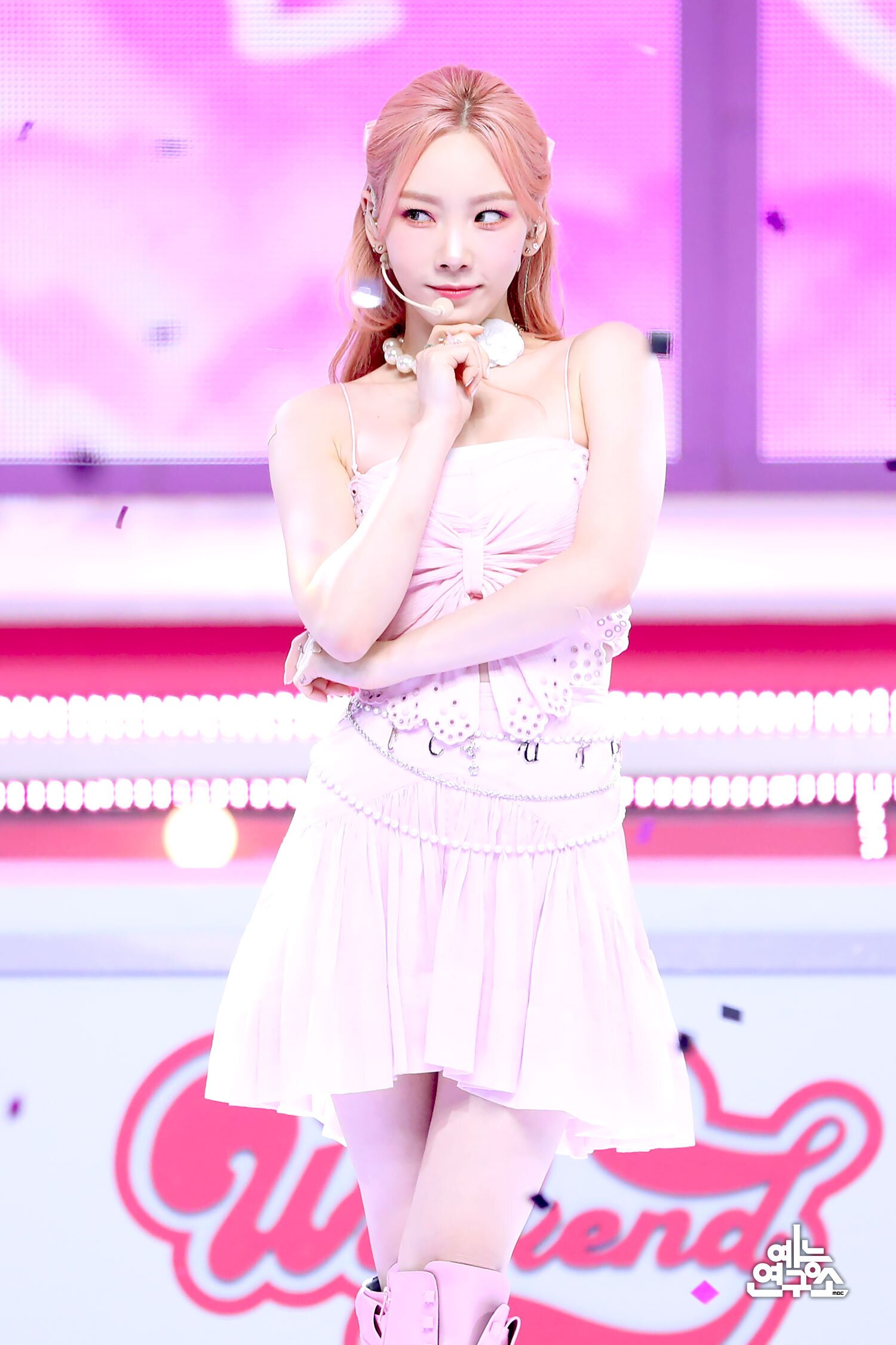  소녀시대 태연 WeekEnd 움중(음악중심) 출연 사진 무대 사진