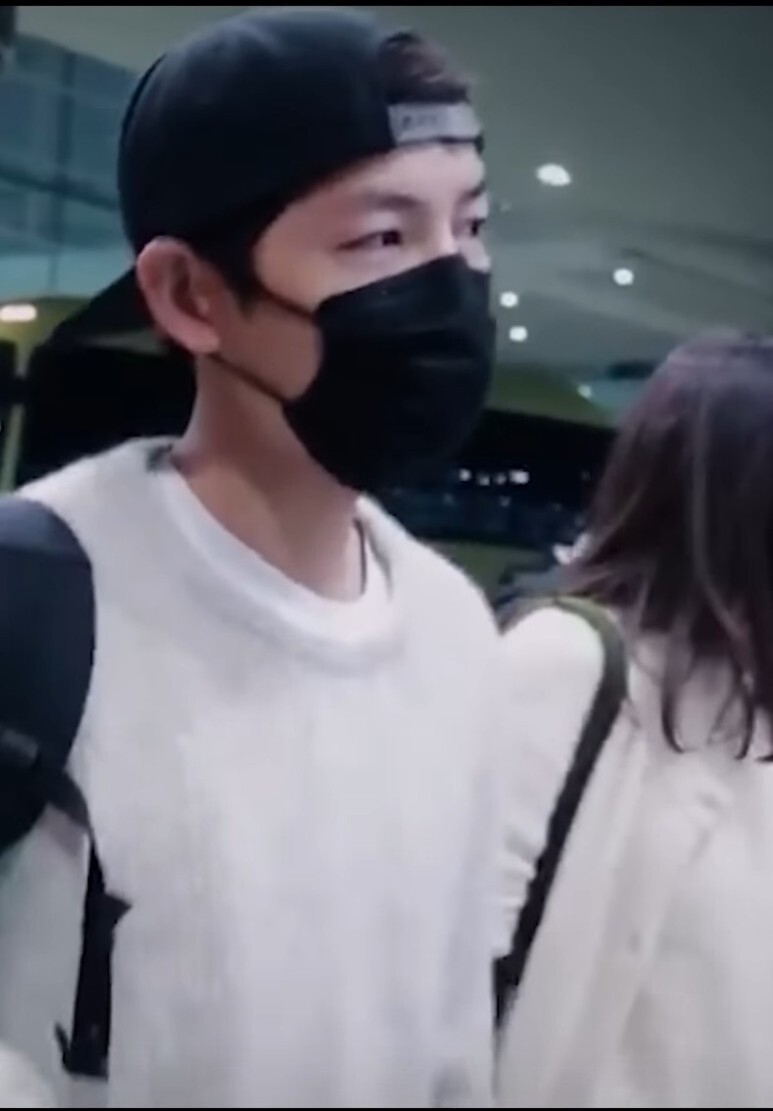  케이티 루이스 사운더스송중기 열애 배우 영국인 개인 영어선생님 여친 정체 누구? 나이 프로필 국적 직업 (+산부인과 목격담)