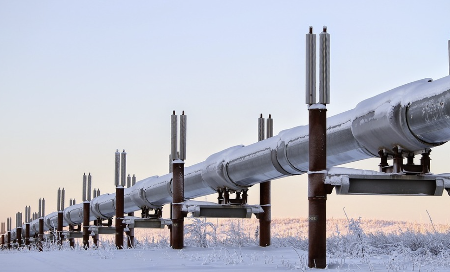 Alaska-LNG-pipeline-covered-in-snow-during-winter
