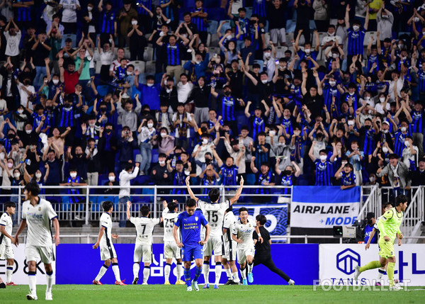  전세계 사람들이 축구에 열광하는 이유