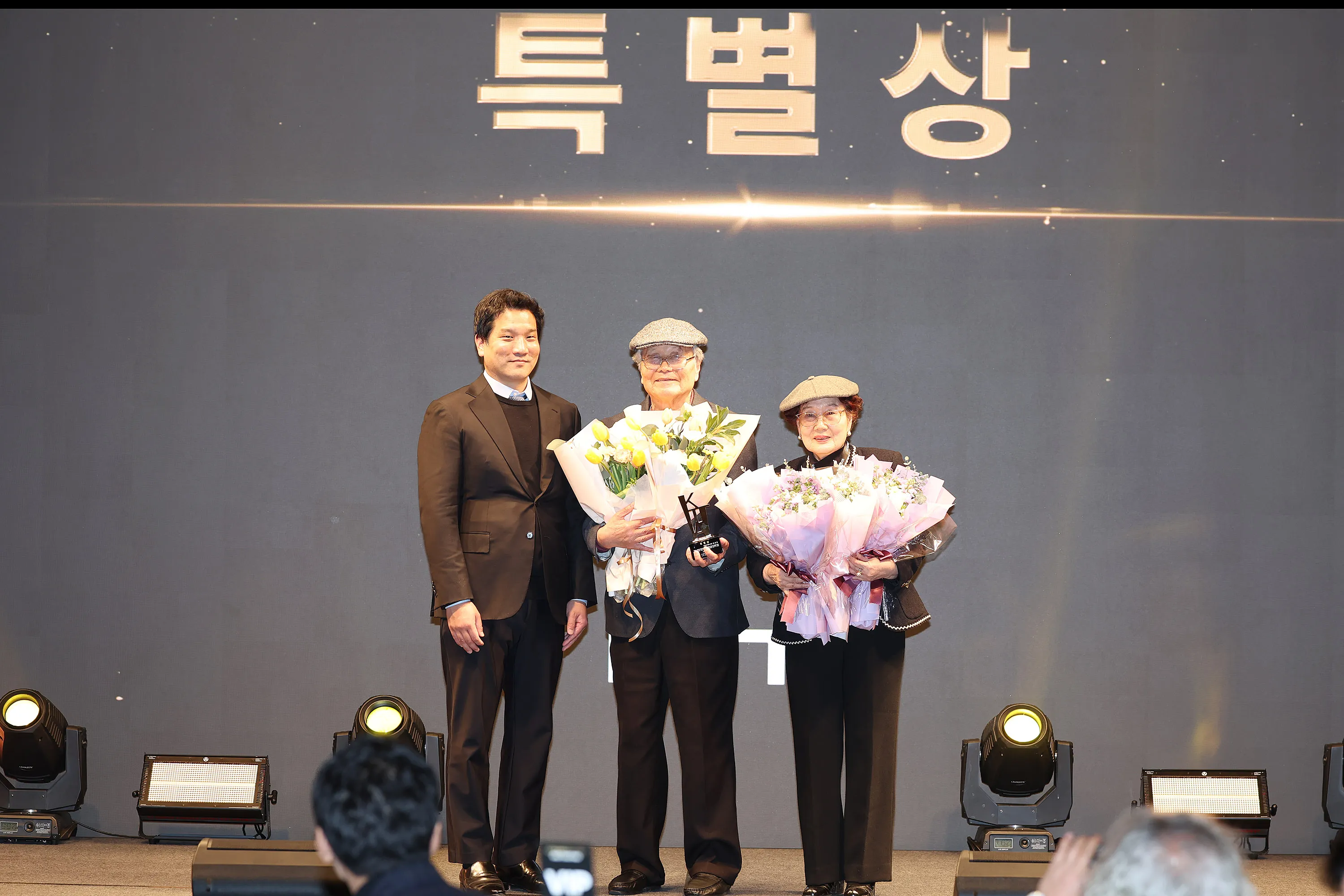 신유빈 MVP &middot; 전지희 은퇴식 &amp;#39;KTTA AWARDS 2025&amp;#39; 시상식 &amp; 수상자 명단! [대한탁구협회]