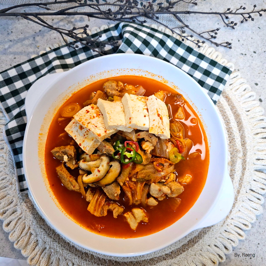 돼지고기김치찌개_맛있게만드는법_돼지뒷다리살요리_완성