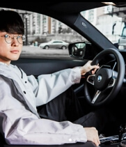 이상혁(페이커)-BMW운전하는모습