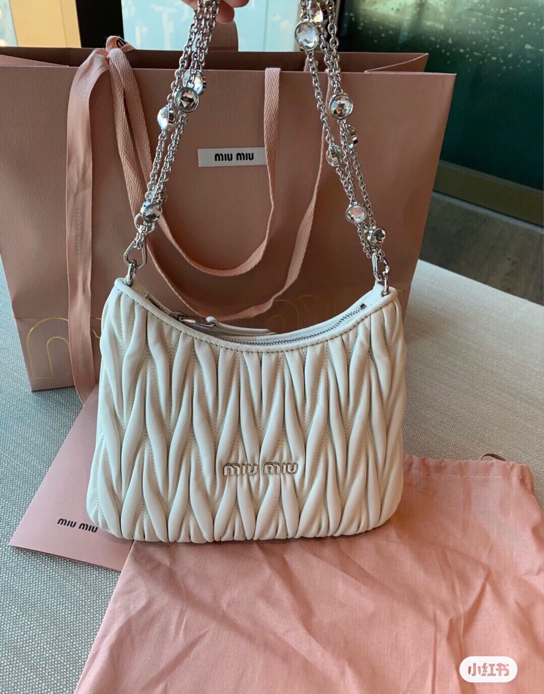  [MIUMIU] 미우미우 마틀라세 나파 가죽 숄더 백 5BH189 (4 COLOR)