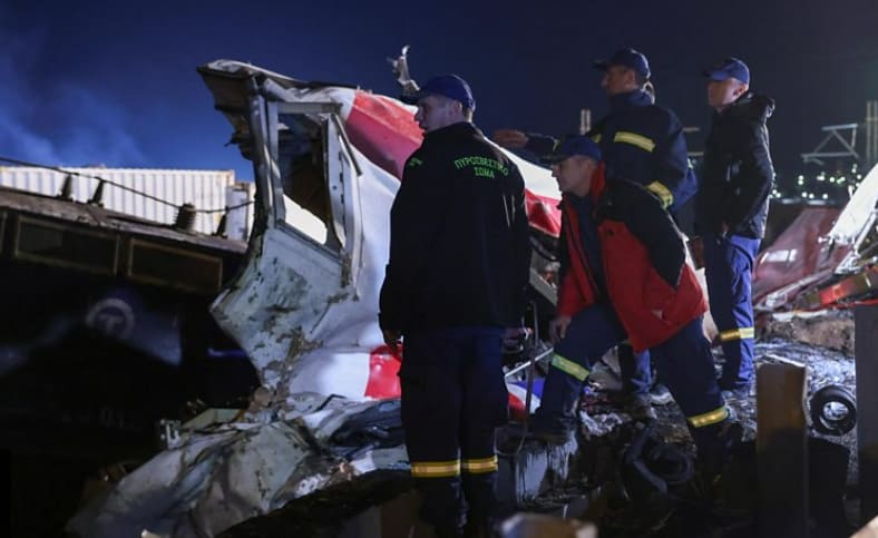 그리스 북부 열차 충돌 사고로 최소 36명 사망 VIDEO:Passengers killed&#44; dozens injured in head-on train collision in Greece