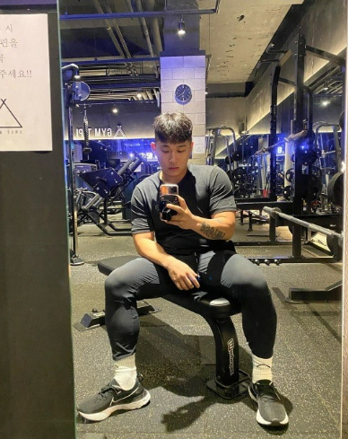 래퍼 스윙스