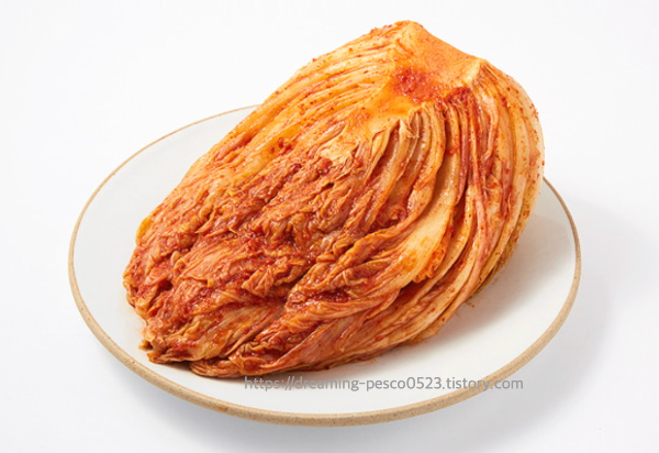 최화정이 선택한 묵은지입니다. 홍진경의 더 김치 묵은지로 그냥 먹어도 맛있고, 볶음김치용으로도 최고입니다.