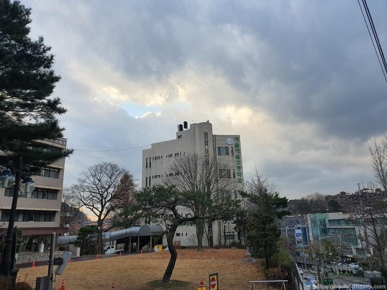 북악산_北岳山_Bukaksan/도착했습니다

오랜만에 열운동해서

기분이 상쾌했습니다

(살짝 힘들;;;;기도 했...

답니다;;;^-^;;)

오늘도 고생들 많으셨어요👏🏻