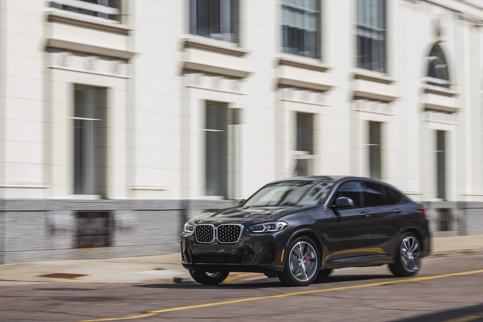  2023 BMW X4 M40i 포토 정보 제원 고성능 럭셔리 SUV