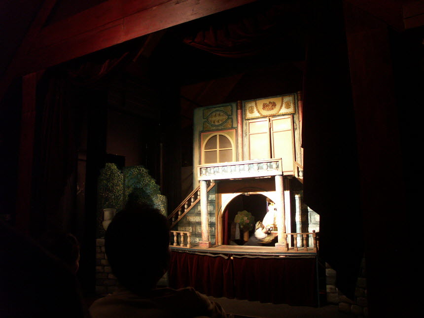 돈지오바니-인형극장