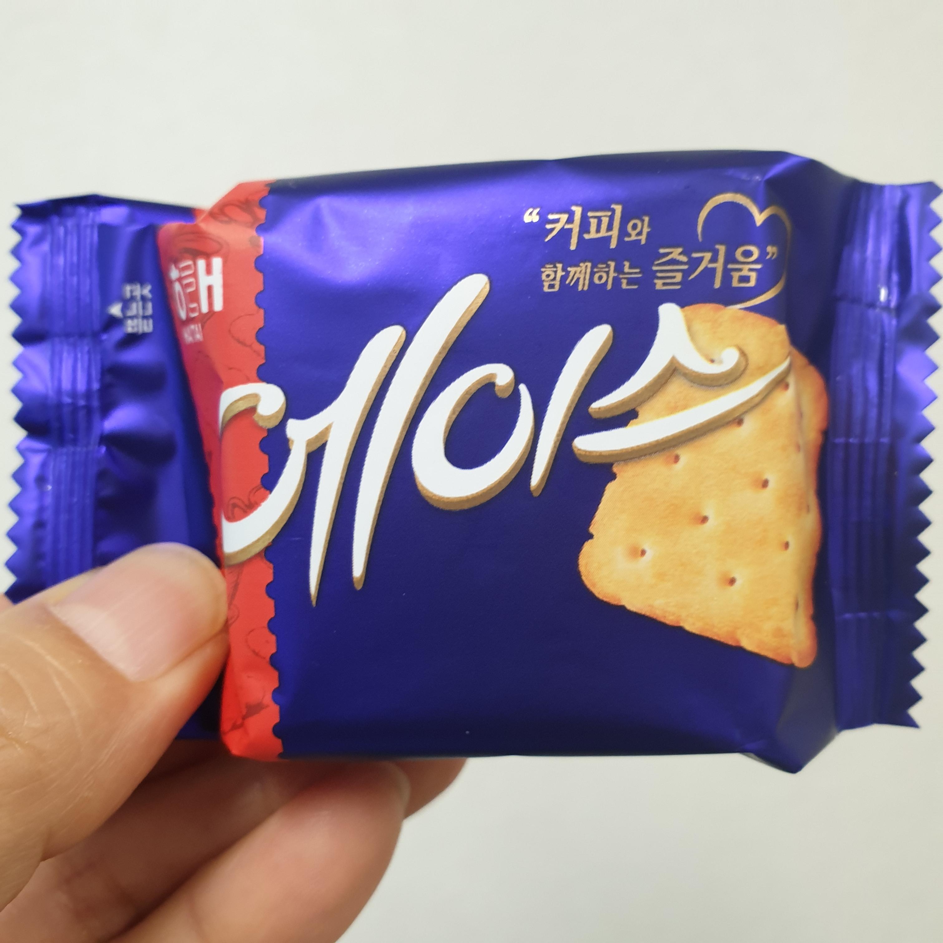  오늘의 간식 에이스 크래커 소포장 한개