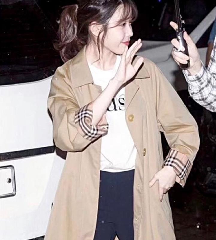 BURBERRY 버버리 여성 캠든 카코트 (허니컬러) 아이유캠든