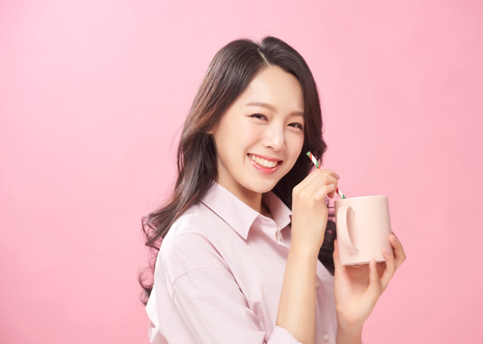 사진 포즈 잡는법 사진 찍을 때 6