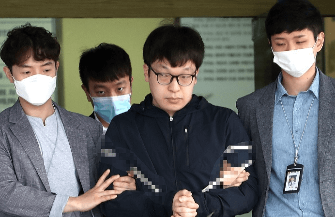  조주빈 공범 '남경읍' 신상공개