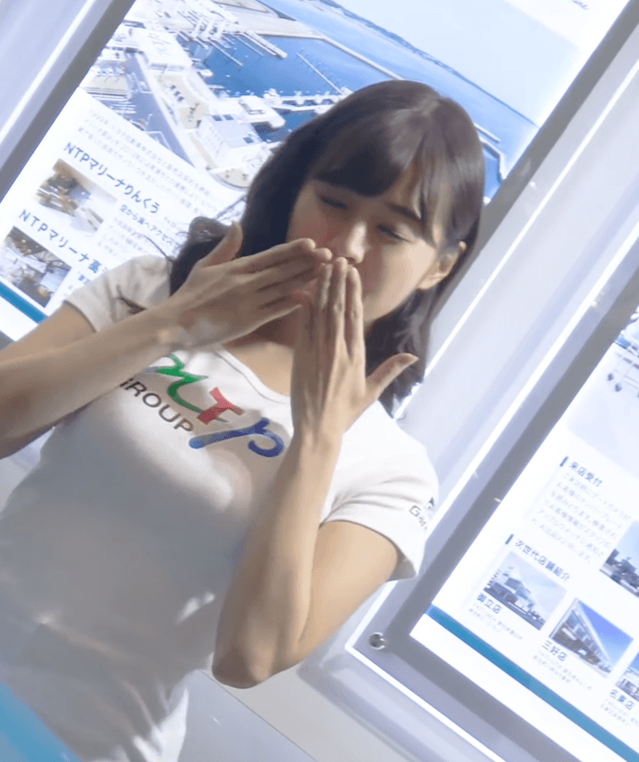  일본의 레이싱 모델 움짤 gif
