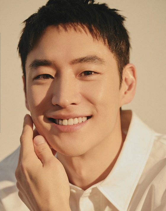  모범택시 배우 이제훈 프로필 / 이제훈 키, 학력, 나이, 국적