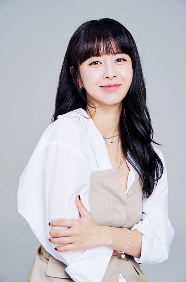 가수-은가은
