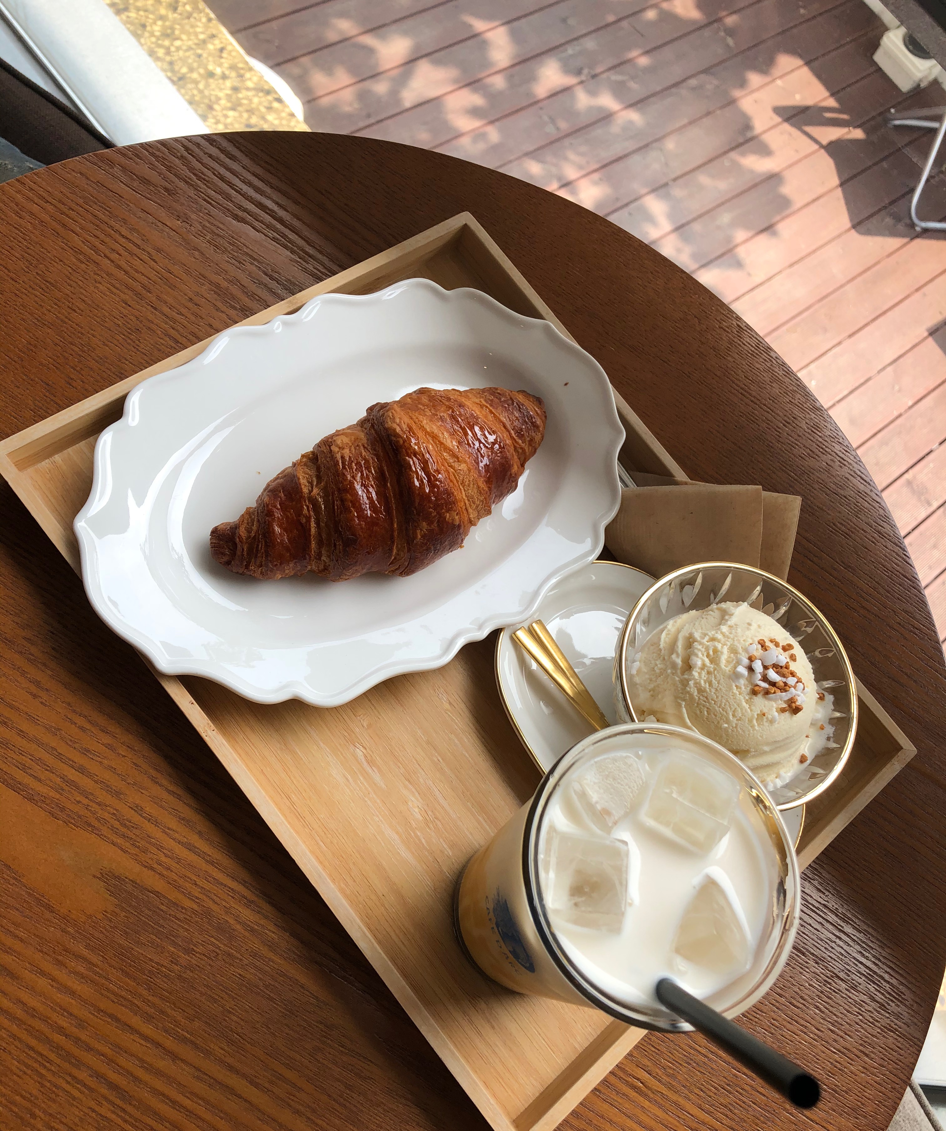  [Cafe Darc (카페 다르크)] 응암동 불광천 느낌있는 카페