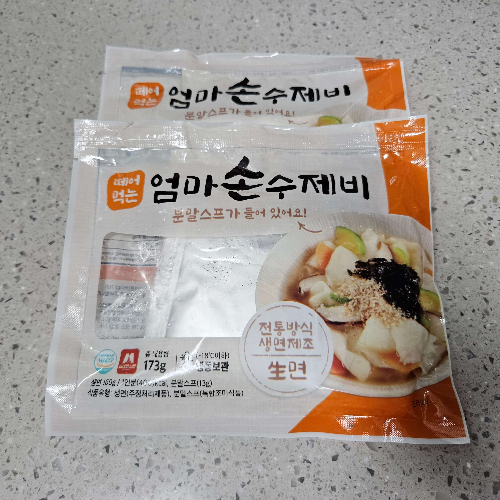 떼어먹는 생면 엄마손 수제비 포장모습