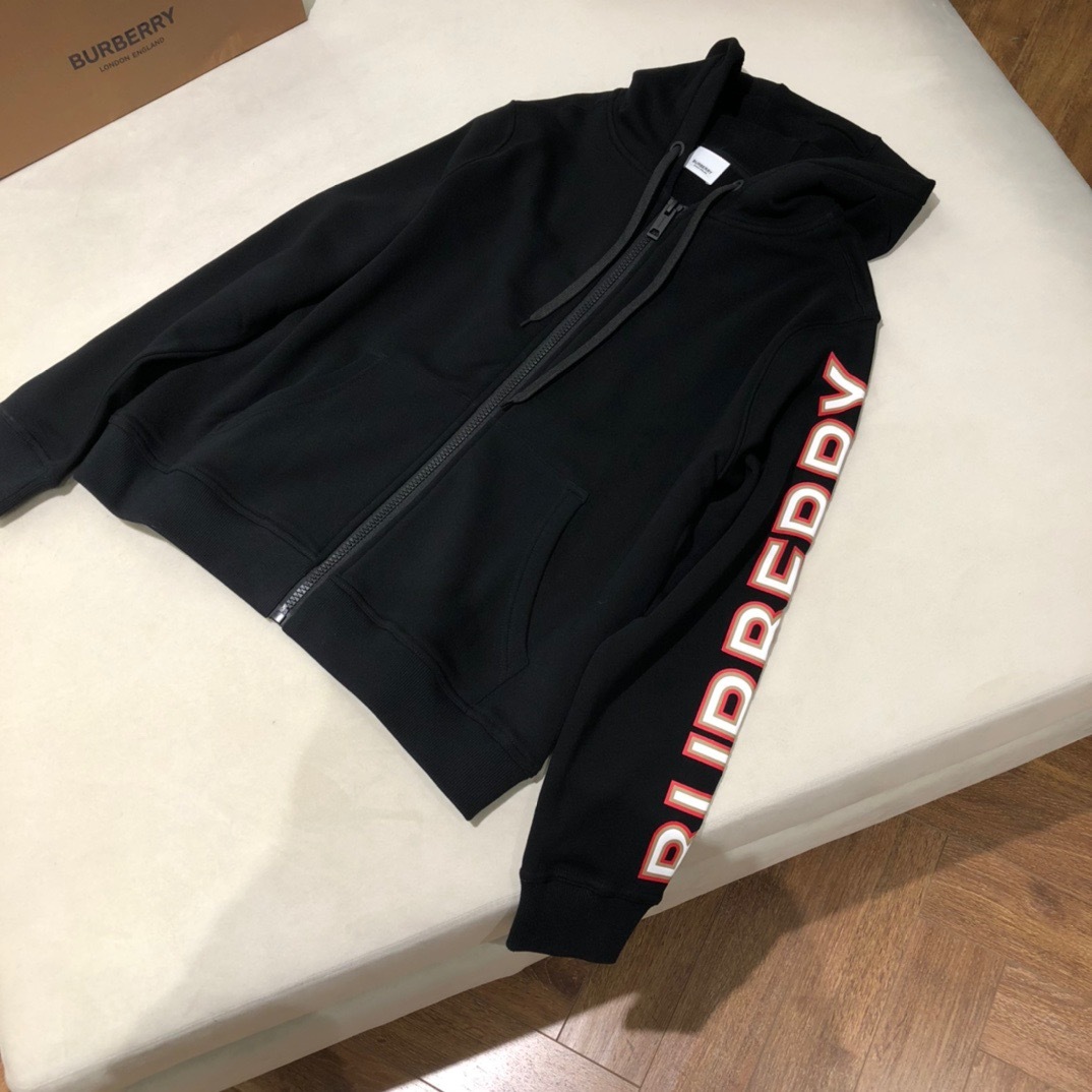  [BURBERRY] 버버리 로고 후드 집업 자켓 8036691
