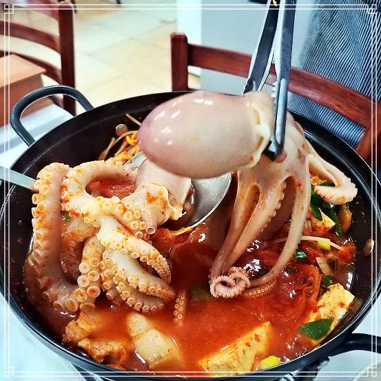  279회 놀토, 놀라운 토요일 무안 전통시장 맛집 낙지 김치찌개 신기루, 이국주, 풍자 산낙지 묵은지 찌개 가격 위치 어디